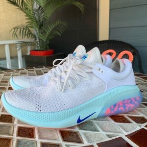 Nike Joyride Run Flyknit